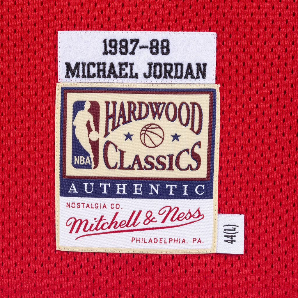 Michael Jordan Chicago Bulls 1987-88 Authentic Jersey