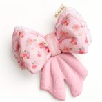 Sweetie Crinkle™ Sensory Teether