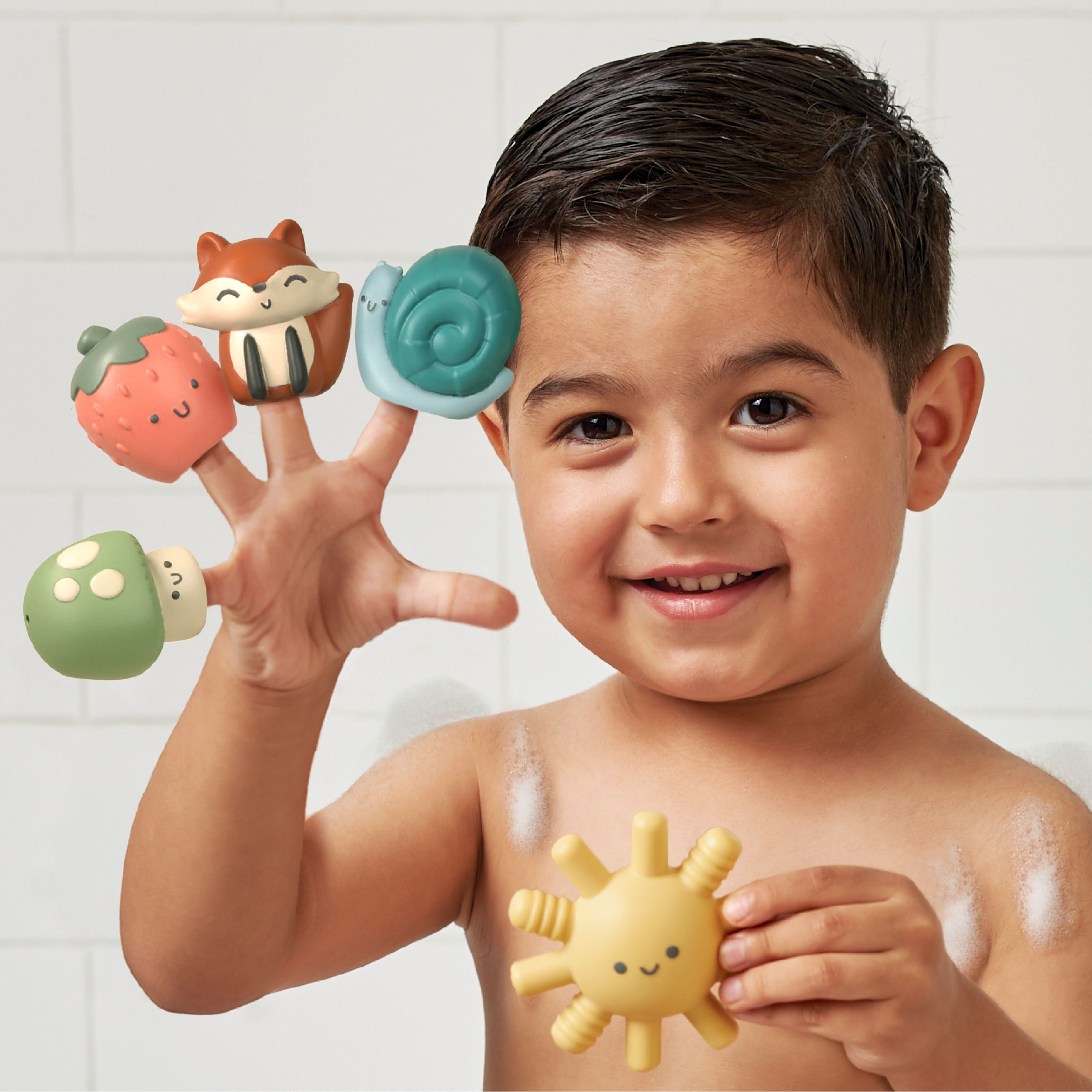 FP8560_Itzy_Ritzy_Bath_Itzy_Bitzy_Finger_Puppets-notext_Lifestyle_1 Itzy Bitzy Bath Fingers Puppets - Image 1